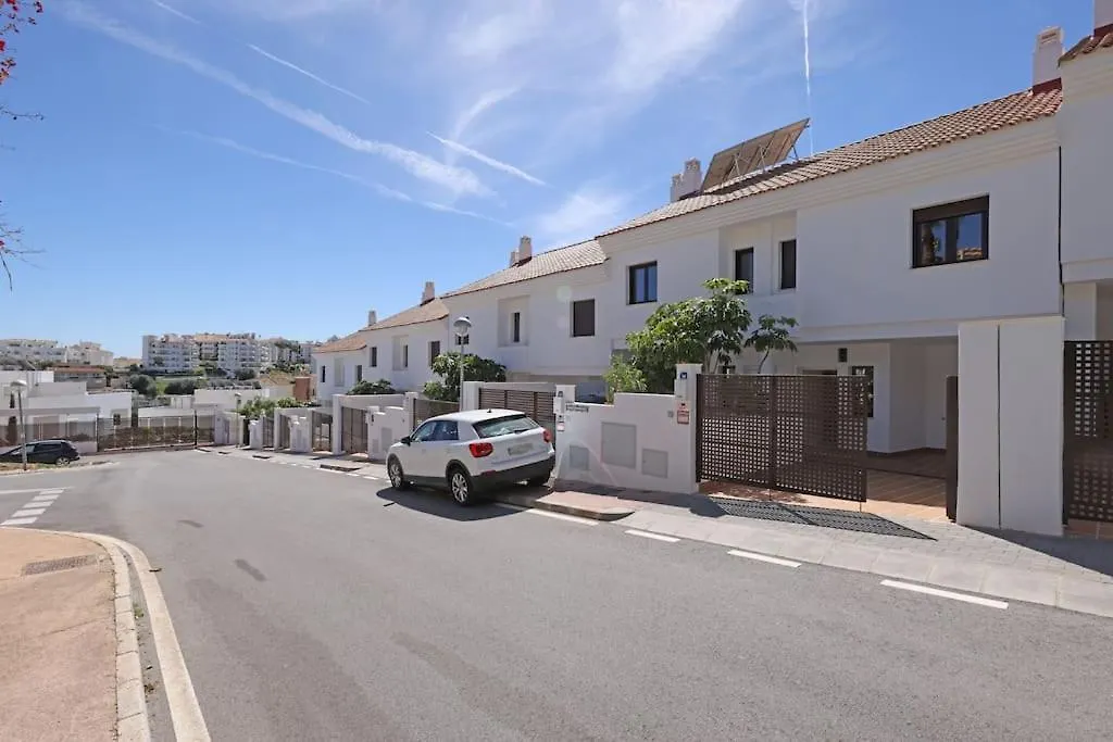 Stunning Modern Townhouse In Riviera Del Sol Daire Málaga İspanya