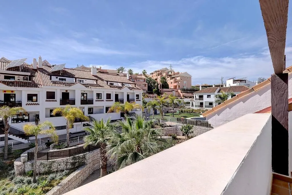 Stunning Modern Townhouse In Riviera Del Sol location