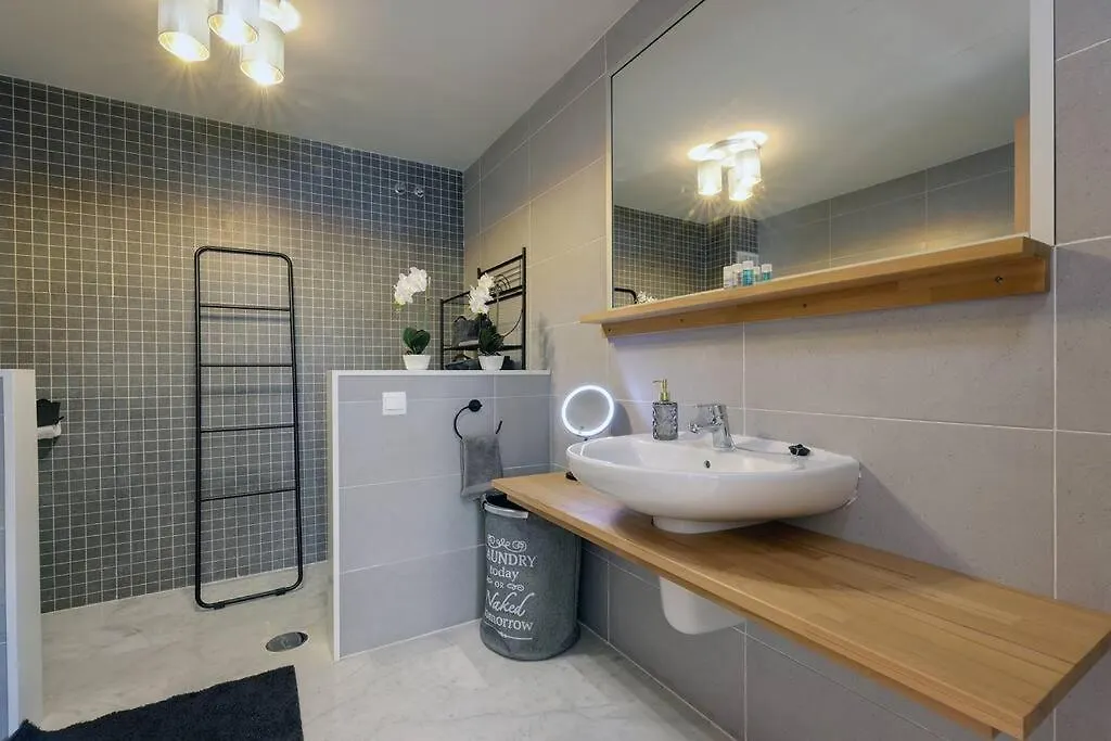 Apartmán Stunning Modern Townhouse In Riviera Del Sol Màlaga 0*,  Španělsko